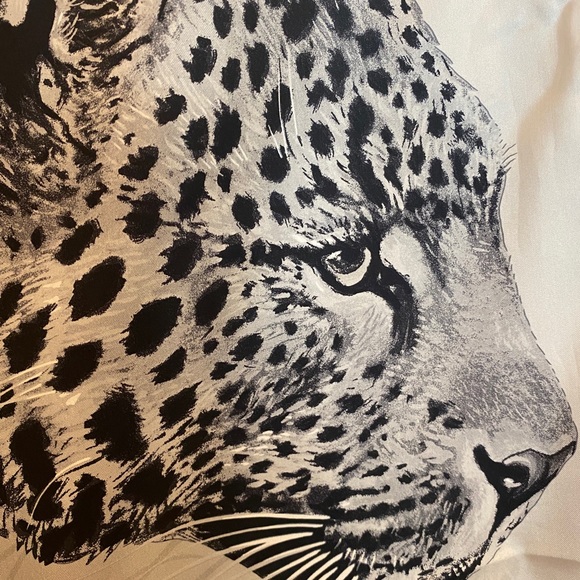 Hermes Limited Edition Retired Panthera Pardus Silk 140cm 55” Scarf Shawl Dallet - Picture 13 of 15